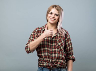 başparmak ile şirin kız