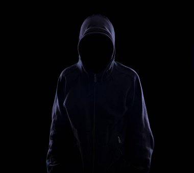Anonymous karanlıkta