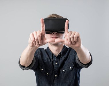 Sanal gerçeklikteki adam