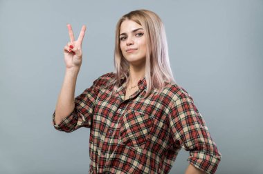 Zafer ile şirin kız