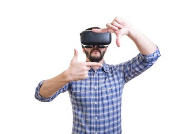 Adam ile Vr koruyucu gözlük