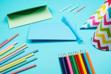 Doğum günü partisi nesneleri