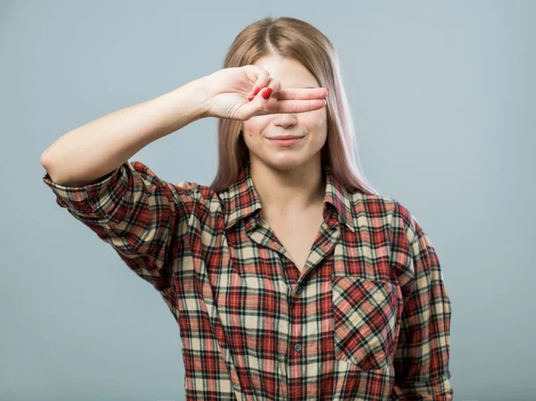 Porträtt av anonym tjej — Stockfoto