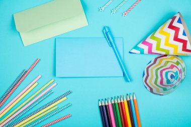 Doğum günü partisi nesneleri