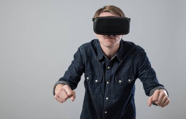 Sanal gerçeklikteki adam