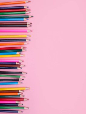 Renkli Kalemler Ayarlandı