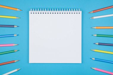 Renkli Kalemler Ayarlandı