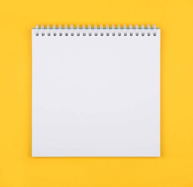 Boş beyaz not defteri