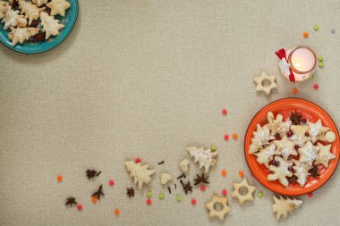 Noel için çerezler ile renkli yemekleri 