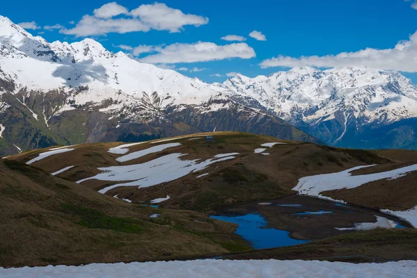 Ernstige berglandschap — Stockfoto