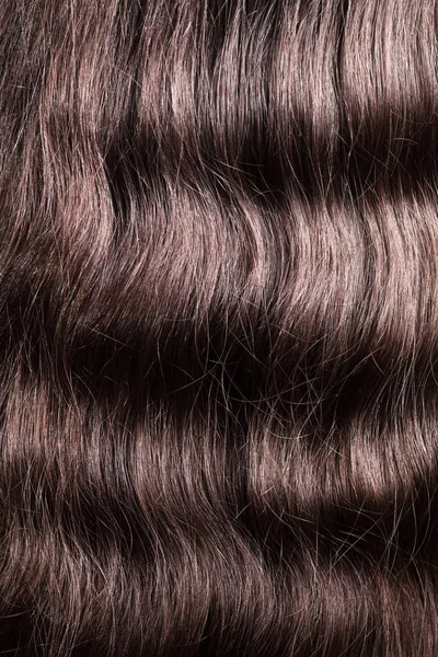 Puro pettinato capelli ondulati bruna — Foto Stock