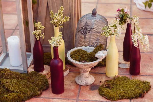 Cérémonie Mariage Fleurs Fraîches Dans Des Vases — Photo