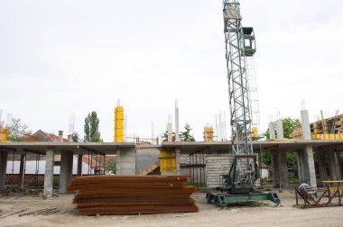 İnşaat alanında. Bina.