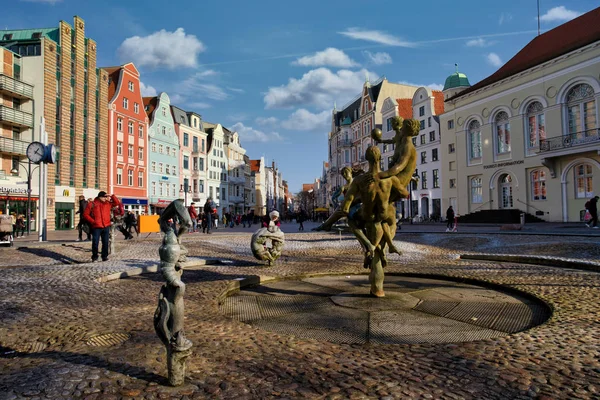 Rostock, Alemania - 15 de enero de 2020: centro Rostock. Ciudad vieja de Rostock en Alemania — Foto de Stock