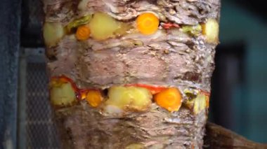 Türk Hünkar sebze ile. Geleneksel kebap, Bodrum, Muğla - Türkiye