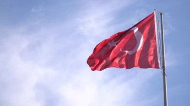 Türk bayrağı sallayarak Bodrum - Türkiye