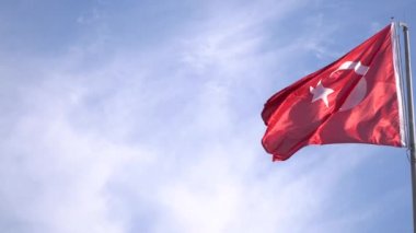 Türk bayrağı sallayarak Bodrum - Türkiye