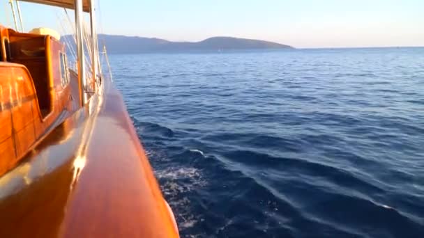 Yacht kirándulás az Égei-tenger - Törökország. — Stock videók
