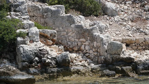 Ruines de l'ancienne ville sur l'île de Kekova, Antalya - Turquie — Photo