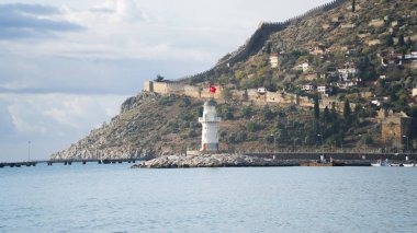 Liman, kale ve Alanya, Türkiye'de eski tersane görünümünü