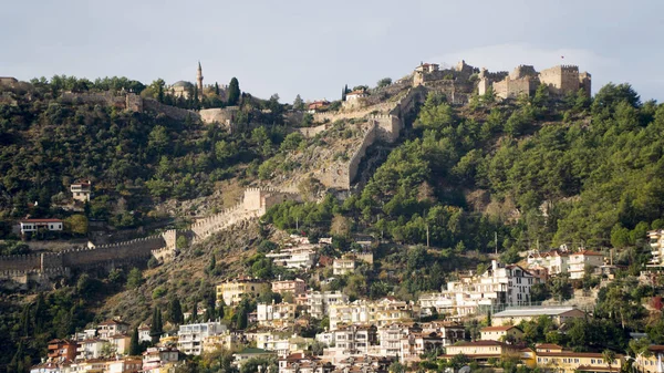 Liman, kale ve Alanya, Türkiye'de eski tersane görünümünü