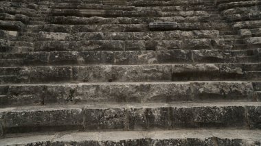Tarihi eski antik kent Aspendos amfitiyatro ayrıntı görünümünü adımları Antalya.-Türkiye