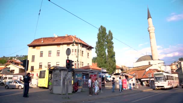 Sarajevo Bosnia Erzegovina Luglio 2017 Trasporto Pubblico Tram Alla Stazione — Video Stock
