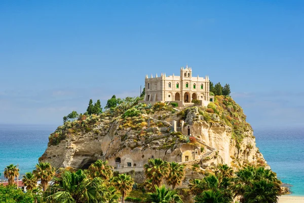 Kilise Santa Maria dell'Isola. Tropea, Calabria, İtalya
