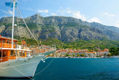 güzel manzara ile yat şehrin Makarska, Dalmaçya, Hırvatistan