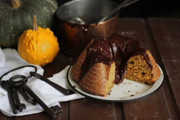 Шоколад и тыквенный торт — стоковое фото