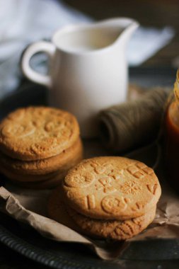 Noel ve karamel ile yeni yıl kurabiye