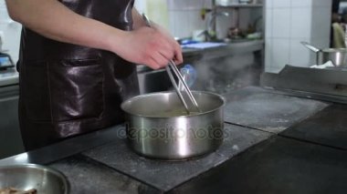 Spagetti yanlısı mutfak şef aşçılar
