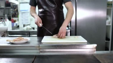 Yağ ve tavuk göğsü uzak kesilmiş Şaolin
