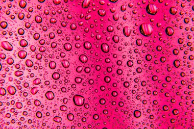 Turuncu arka planda su damlaları