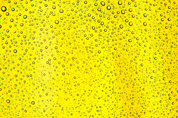 Gotas Agua Sobre Fondo Naranja —  Fotos de Stock