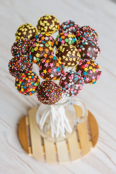 Hälsosam tårta pops på en pinne — Stockfoto