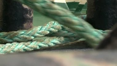 Kablo için baba bağlıdır