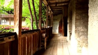 Gruyeres, İsviçre - Eylül 5, 2017: Gruyeres kalenin iç Teras alanı, geçiş.
