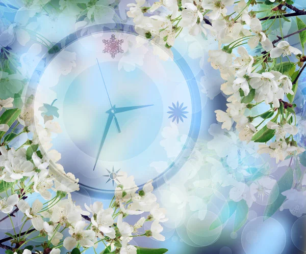 Clock in cherry blossoms. Spring comes. Concept — Stock Photo, Image