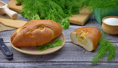 Slav mutfağı. Bezelye ile pasta.