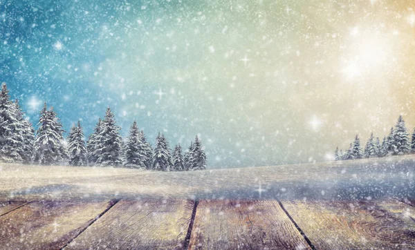 Puste zimowe Boże Narodzenie malowniczy krajobraz z miejsca kopiowania.Drewniany t — Zdjęcie stockowe
