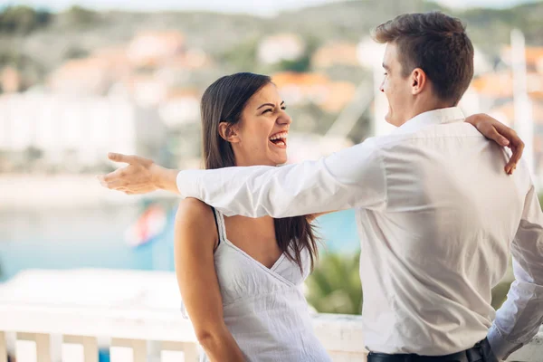 Pareja Feliz Enamorada Vacaciones Verano Celebración Vacaciones Aniversario Compromiso Mujer — Foto de Stock