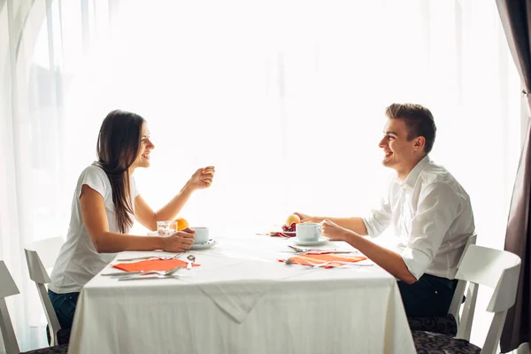 Happy Couple Restaurant Eating Lunch Talking Meal Hotel Full Board — стоковое фото
