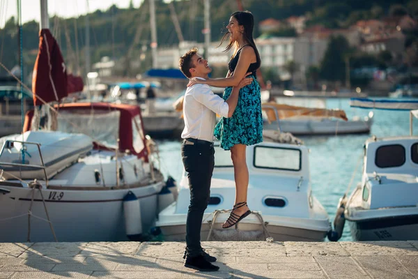 Coppia Romantica Che Balla Strada Avere Divertente Appuntamento Romantico Celebrare — Foto Stock