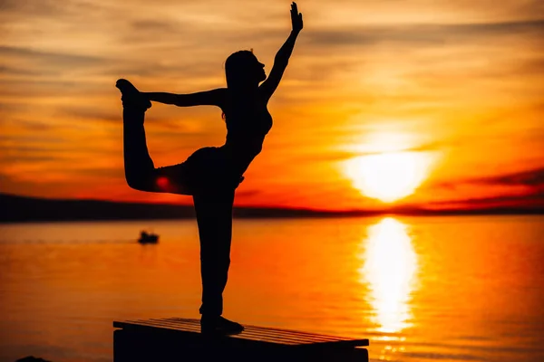 Carefree Woman Meditating Nature Finding Inner Peace Yoga Practice Spiritual — Stock Photo, Image