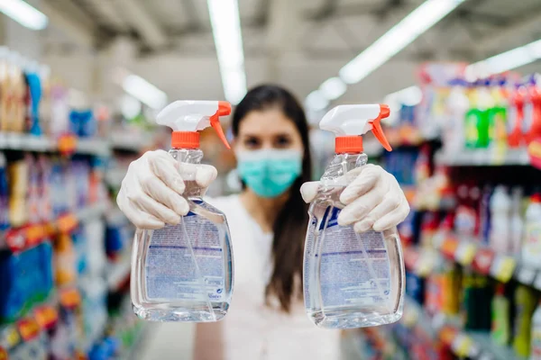 Vrouw Met Beschermende Masker Ter Voorbereiding Viruspandemie Verspreid Quarantaine Hygiëne — Stockfoto