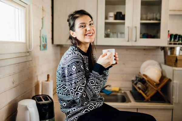 Woman Small Kitchen Drinking Morning Coffee Happiness Tiny House First — Stock Photo, Image