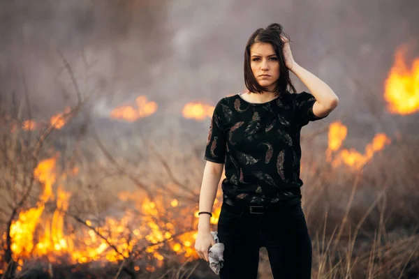 Unruhen Terrorismus Aggression Gewalt Brandstiftung Chaos Protestkonzept Katastrophe Buschwald Mit — Stockfoto