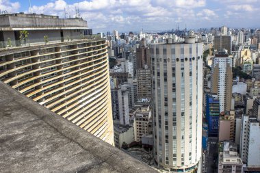 Sao Paulo, Sp, Brezilya, 17 Nisan 2013. Şehrin içinde merkezi Sao Paulo, Sp Copan binanın terasından panoramik manzaralı.