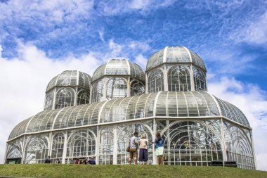 Curitiba, Pr, Brezilya, 30 Aralık 2017. Botanik Bahçesi Maria Garfunkel Richbieter, resmen cinsinden Curitiba Botanik Bahçesi turistler bir demir ve cam Konservatuarı Crystal Palace tarafından ilham ve 1991 yılında açıldı ben
